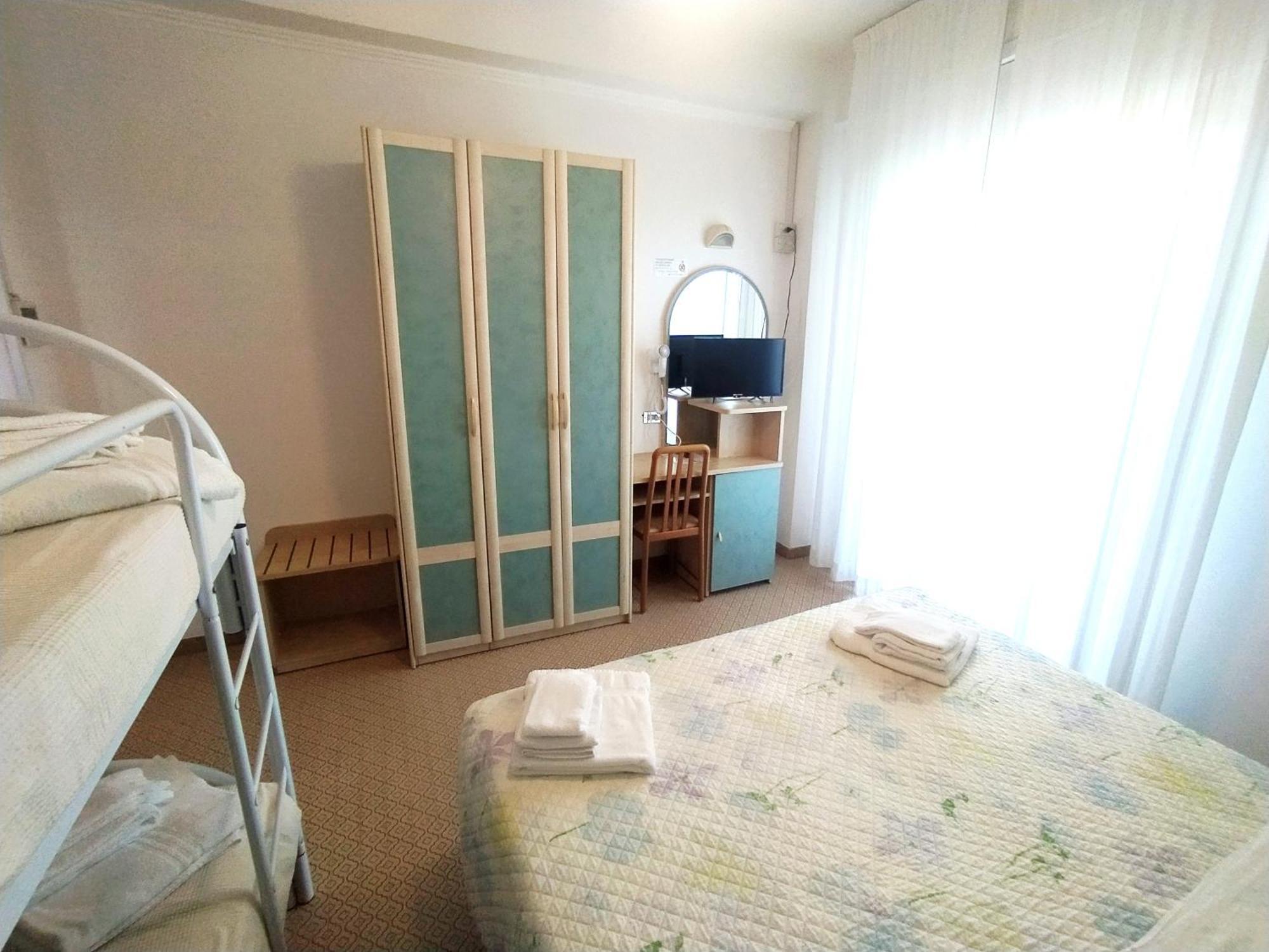 Hotel Milord Cesenatico Exterior foto