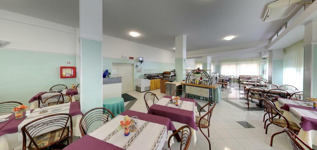 Hotel Milord Cesenatico Exterior foto